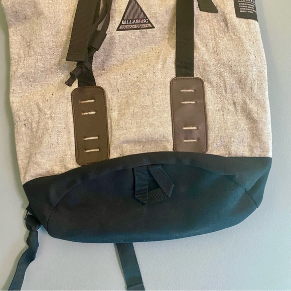 Billabong Light Gray Double Compartment Laptop Mac Book Backpack - Picture 3 of 12